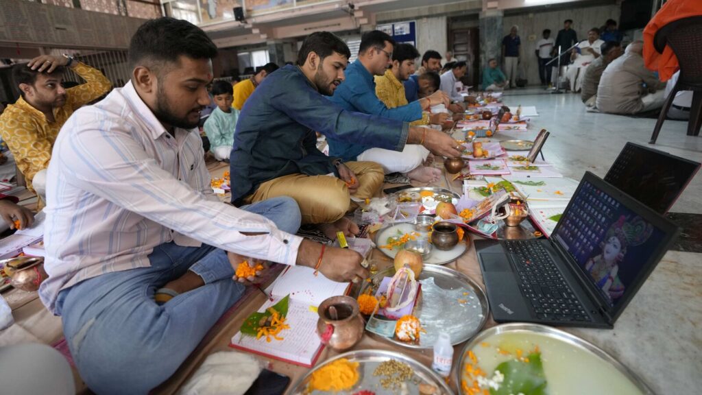 नवीनतम बाज़ार समाचार आज लाइव अपडेट 31 अक्टूबर, 2024: नए संवत में सेंसेक्स किस ओर झूलेगा? उद्घाटन टकसाल सर्वेक्षण बिंदुओं को जोड़ता है