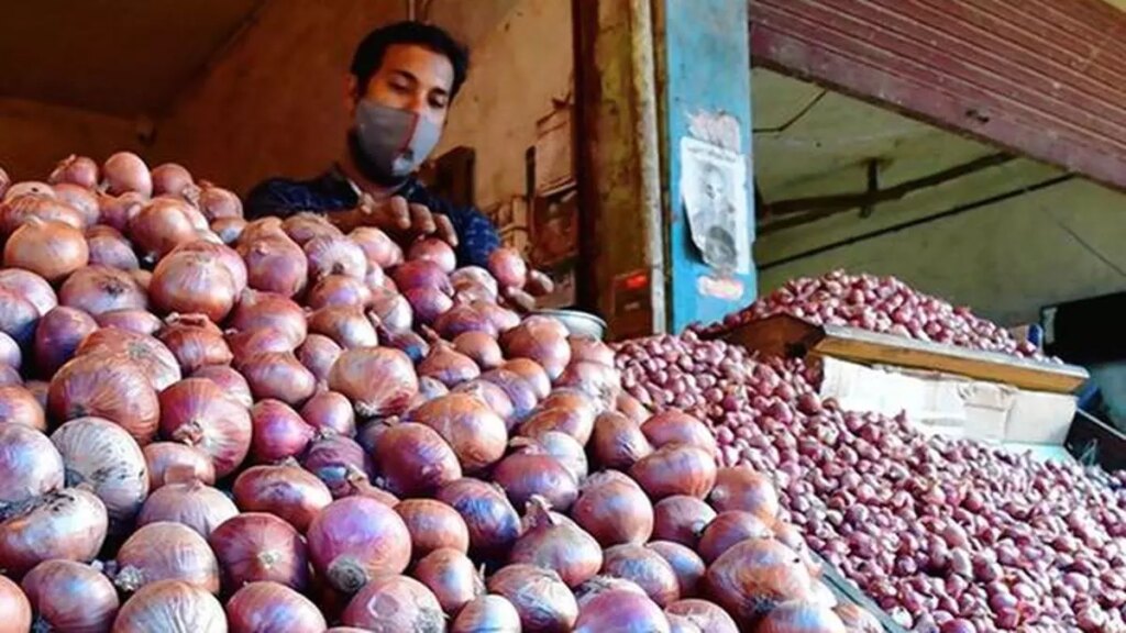 प्याज की बढ़ती कीमतों के लिए खुदरा दुकानों पर सरकारी नियंत्रण की कमी जिम्मेदार है