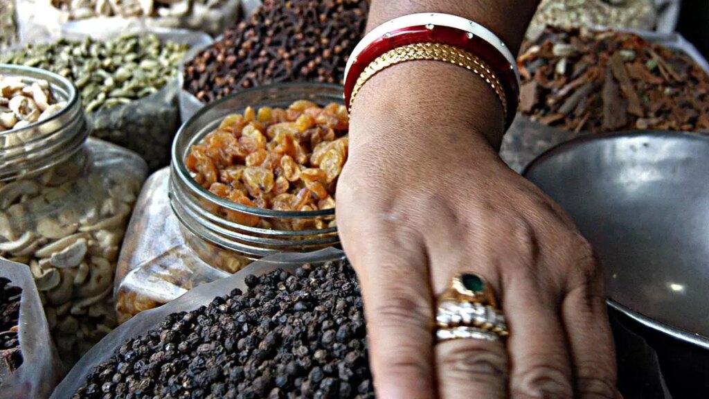 ‘भारतीय ब्लैक गोल्ड काली मिर्च आयात के कारण वैश्विक व्यापार में अपना आकर्षण खो रही है’